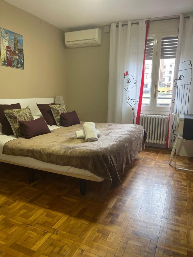 Somnio Hostels Barcelona Eksteriør billede