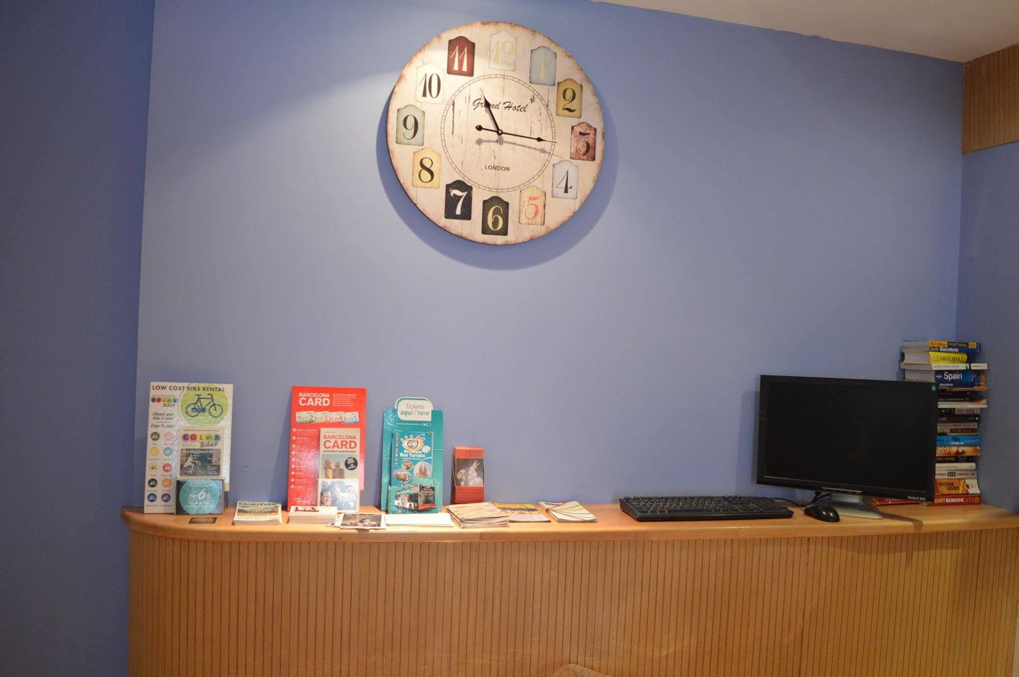 Somnio Hostels Barcelona Eksteriør billede