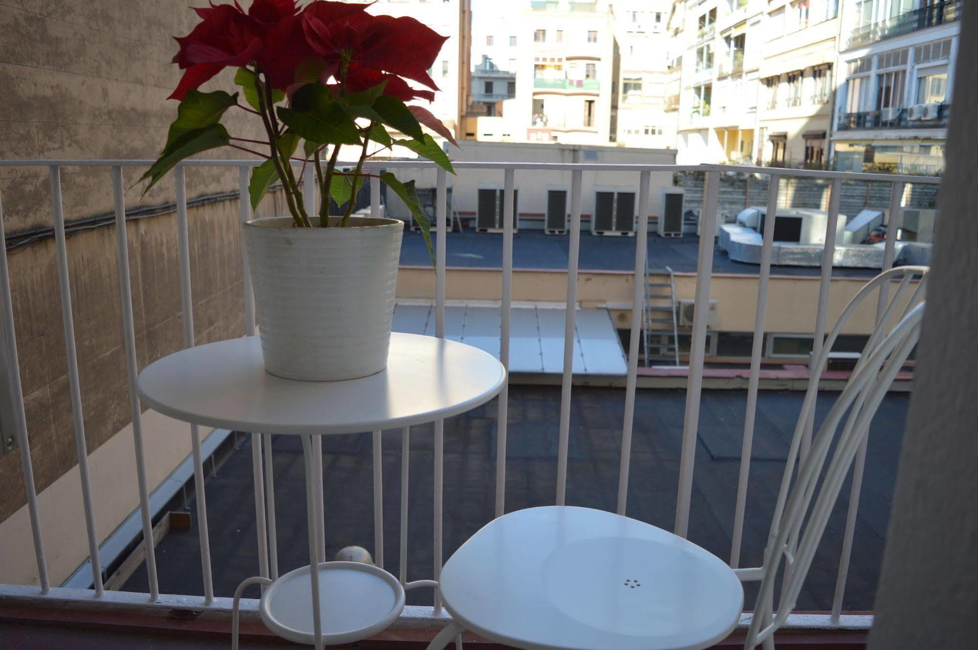 Somnio Hostels Barcelona Eksteriør billede